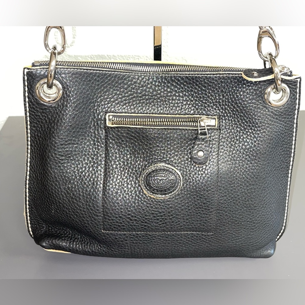 ROOTS Canada Village Tribe Black Pebbled Leather Crossbody - Picture 7 of 7